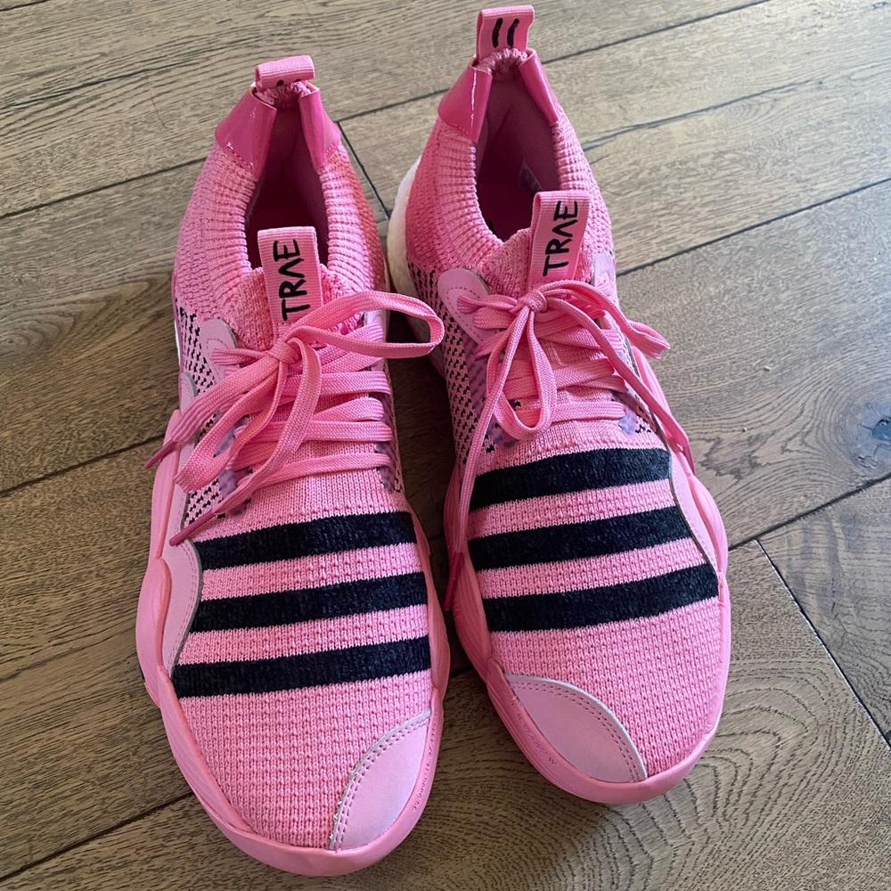 Adidas Trae Young 2 Basketball Shoes M 10.5 Brand New!